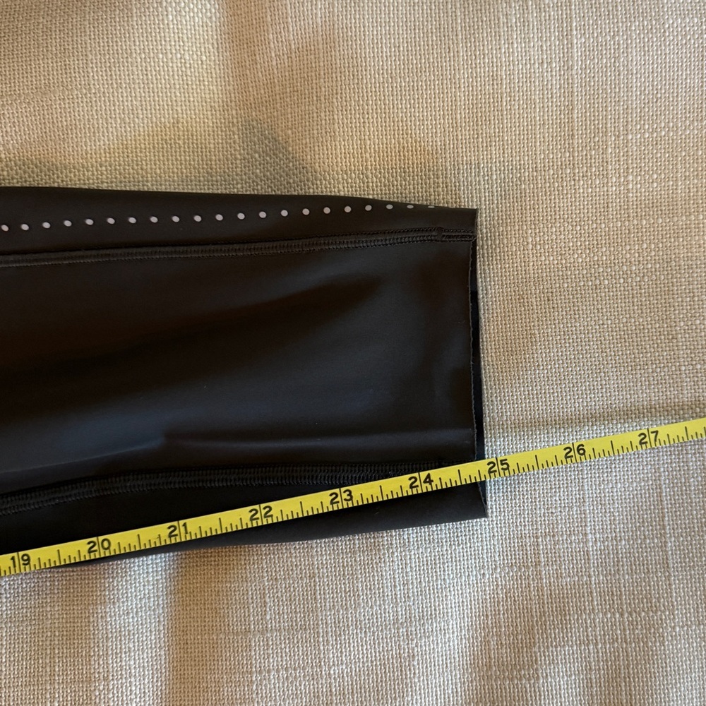 LULULEMON 7 Pocket Leggings in Olive Green sz 8 EUC - Picture 9 of 9